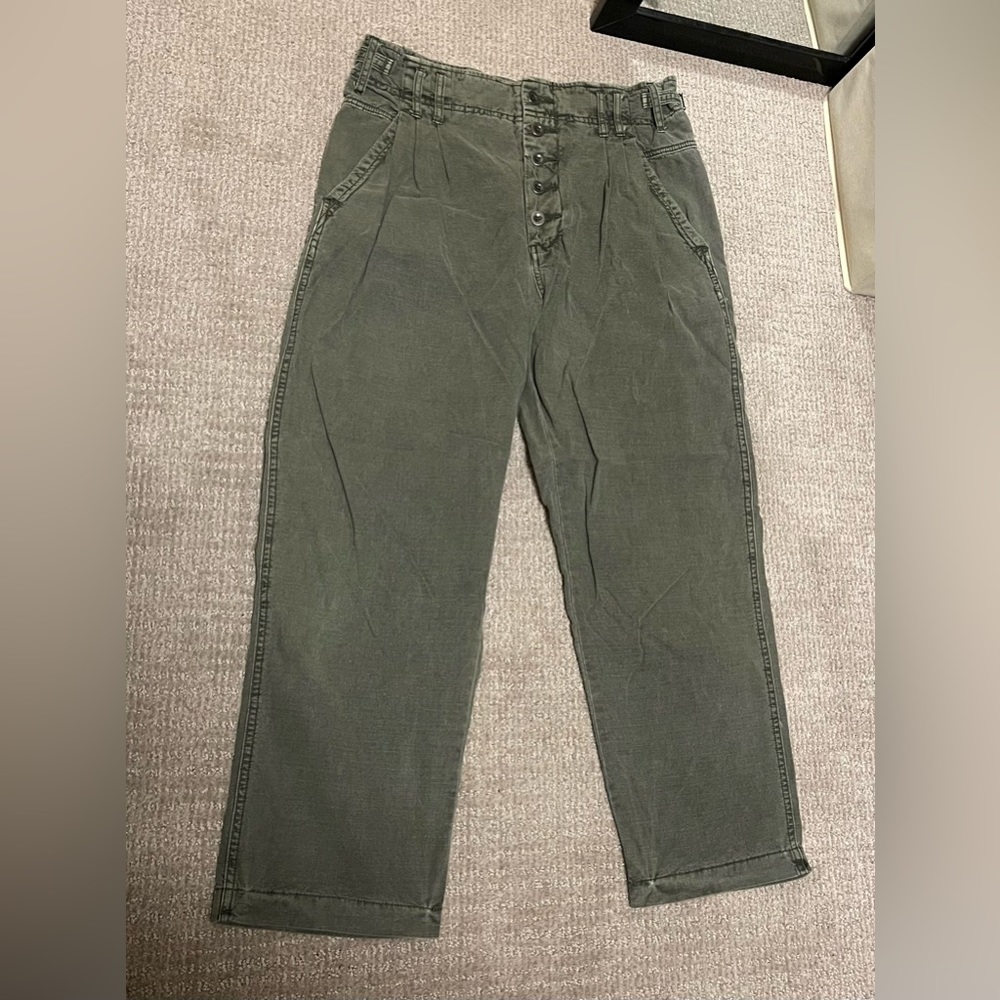 Urban Outfitters Green Cargo Pants Size 4